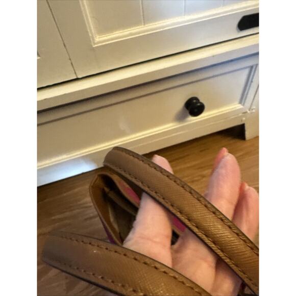 Michael Kors Fuchsia Nylon Tote Crossover - Picture 5 of 16